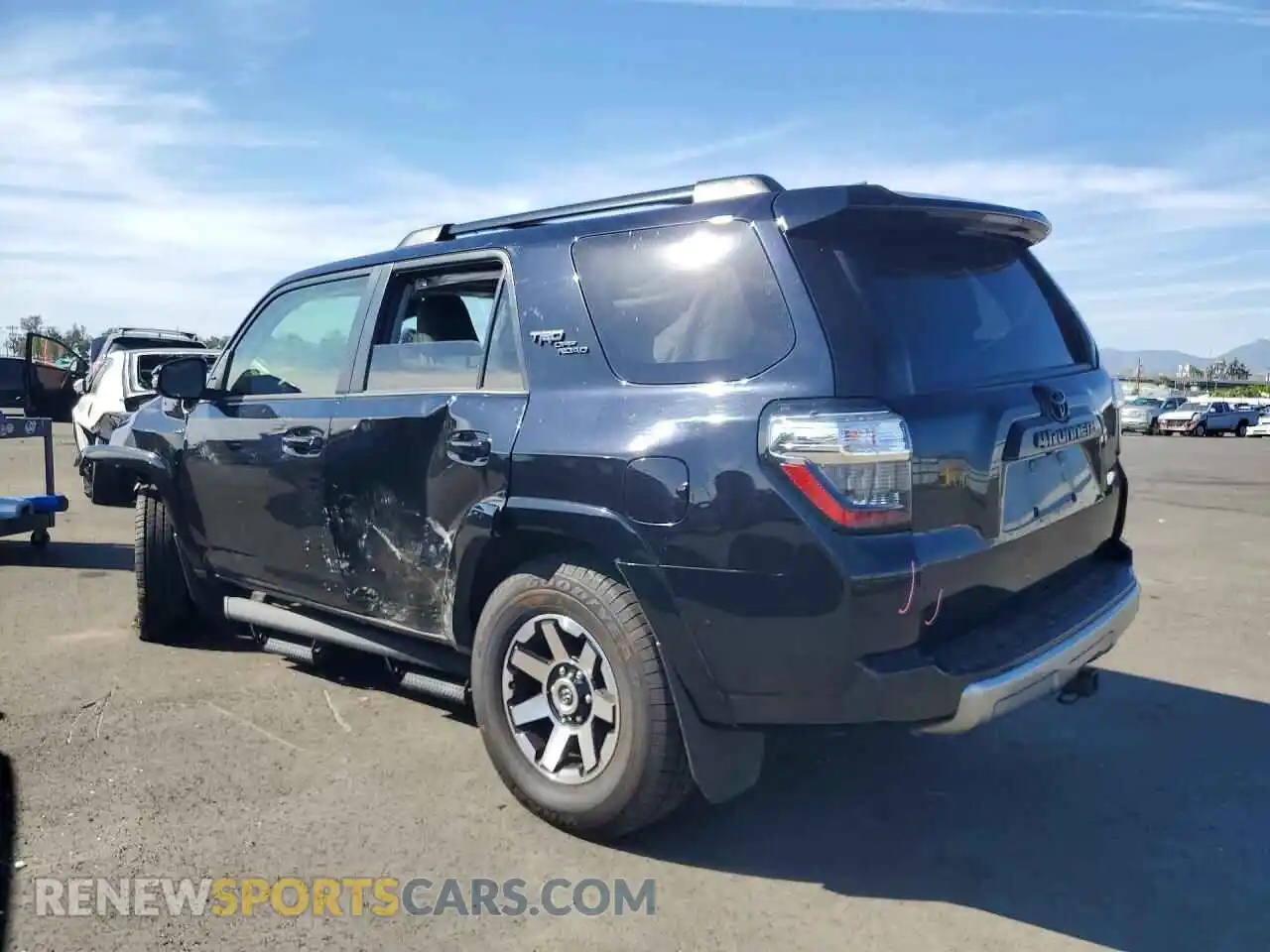 2 Photograph of a damaged car JTERU5JRXP6146737 TOYOTA 4RUNNER 2023
