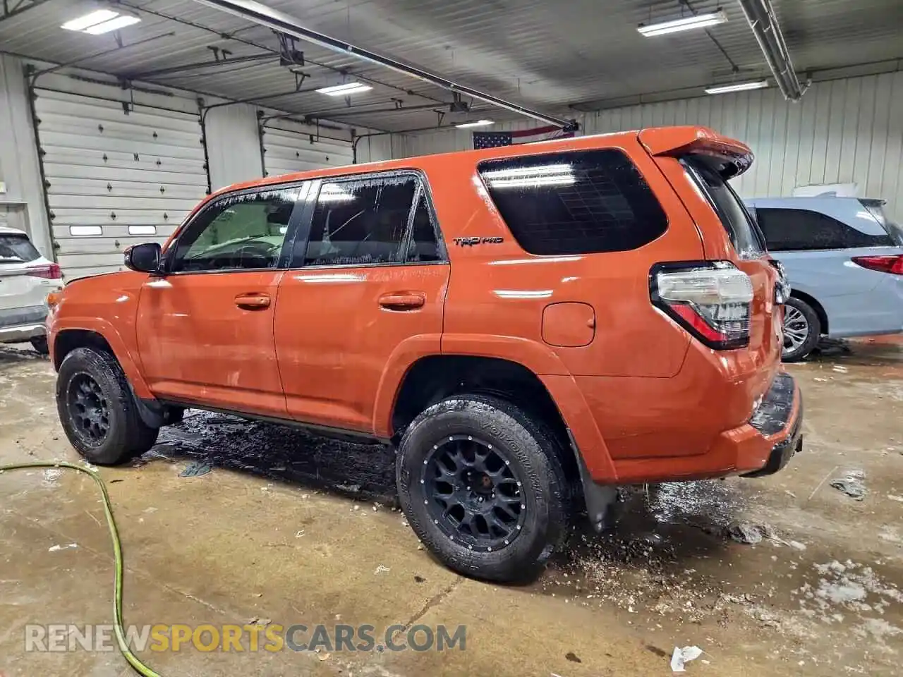 2 Photograph of a damaged car JTELU5JR4R6261925 TOYOTA 4RUNNER 2024