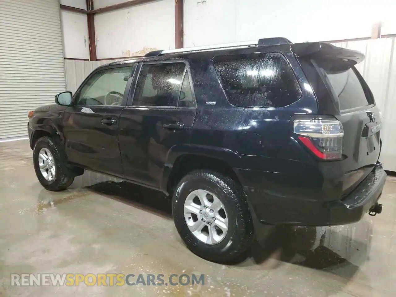 2 Photograph of a damaged car JTEMU5JR2R6220701 TOYOTA 4RUNNER 2024