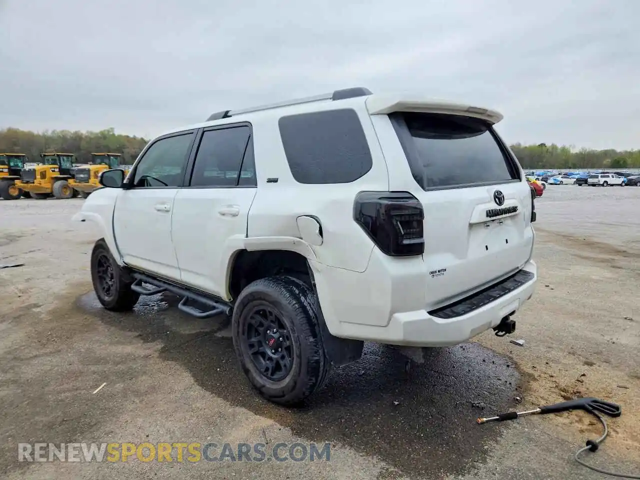 2 Photograph of a damaged car JTENU5JR6R6233391 TOYOTA 4RUNNER 2024