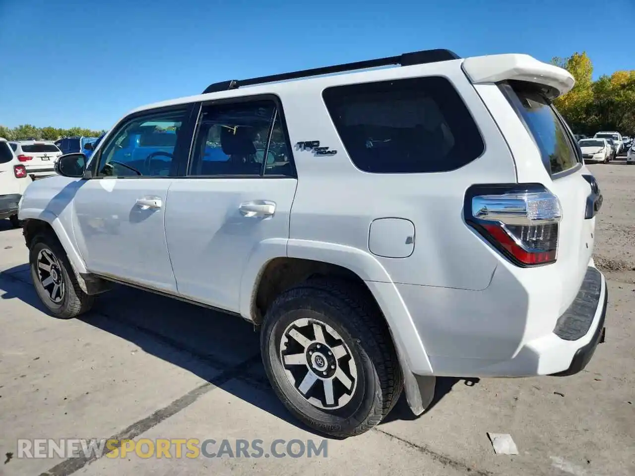 2 Photograph of a damaged car JTERU5JR4R6231253 TOYOTA 4RUNNER 2024