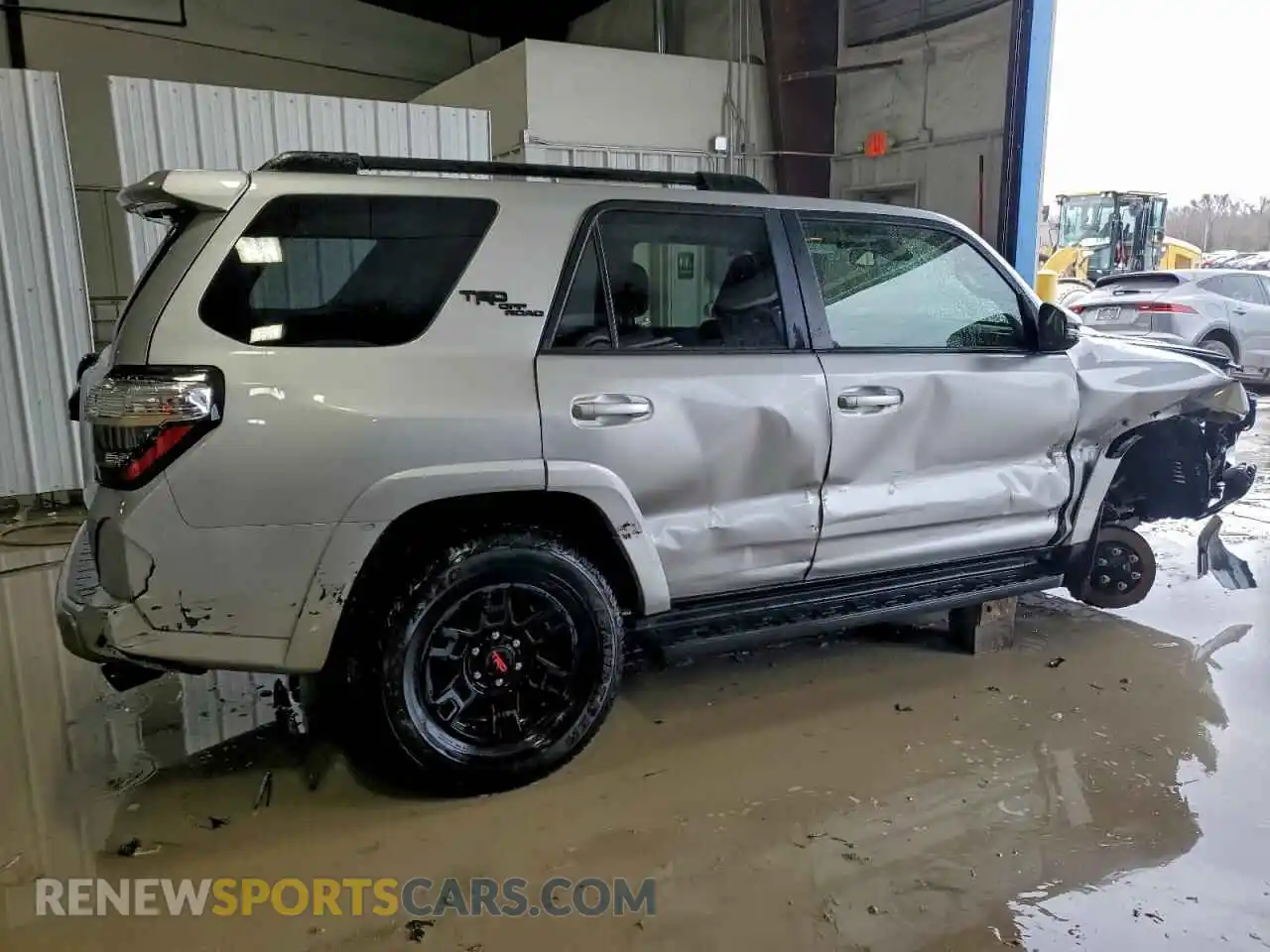 3 Photograph of a damaged car JTERU5JR5R6294314 TOYOTA 4RUNNER 2024