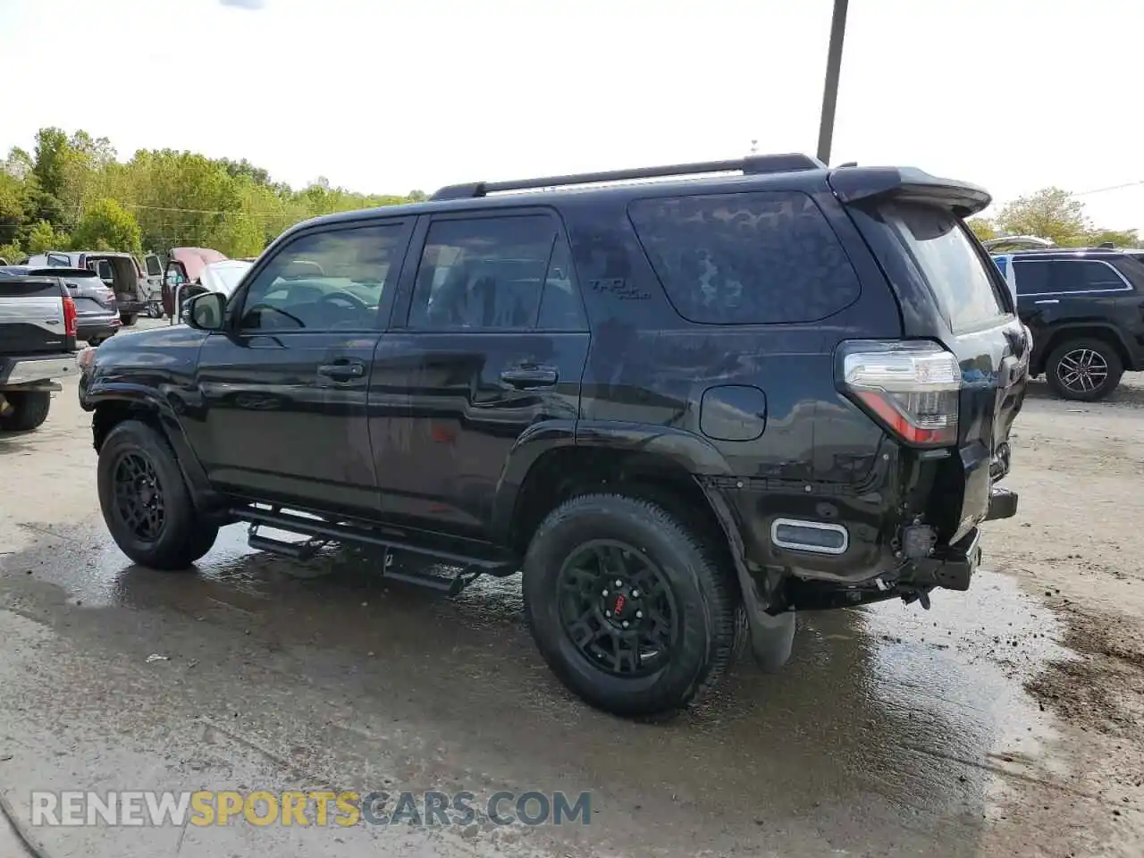 2 Photograph of a damaged car JTERU5JR7R6293360 TOYOTA 4RUNNER 2024