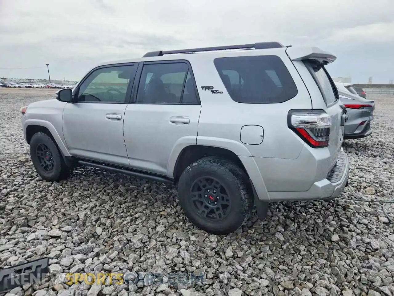 2 Photograph of a damaged car JTERU5JR9R6236772 TOYOTA 4RUNNER 2024