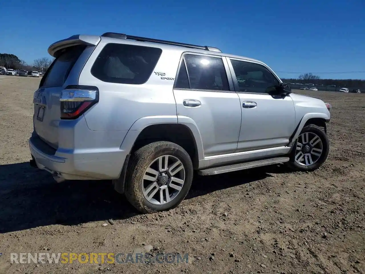 3 fotografías del automóvil dañado JTESU5JR6R6234480 TOYOTA 4RUNNER 2024