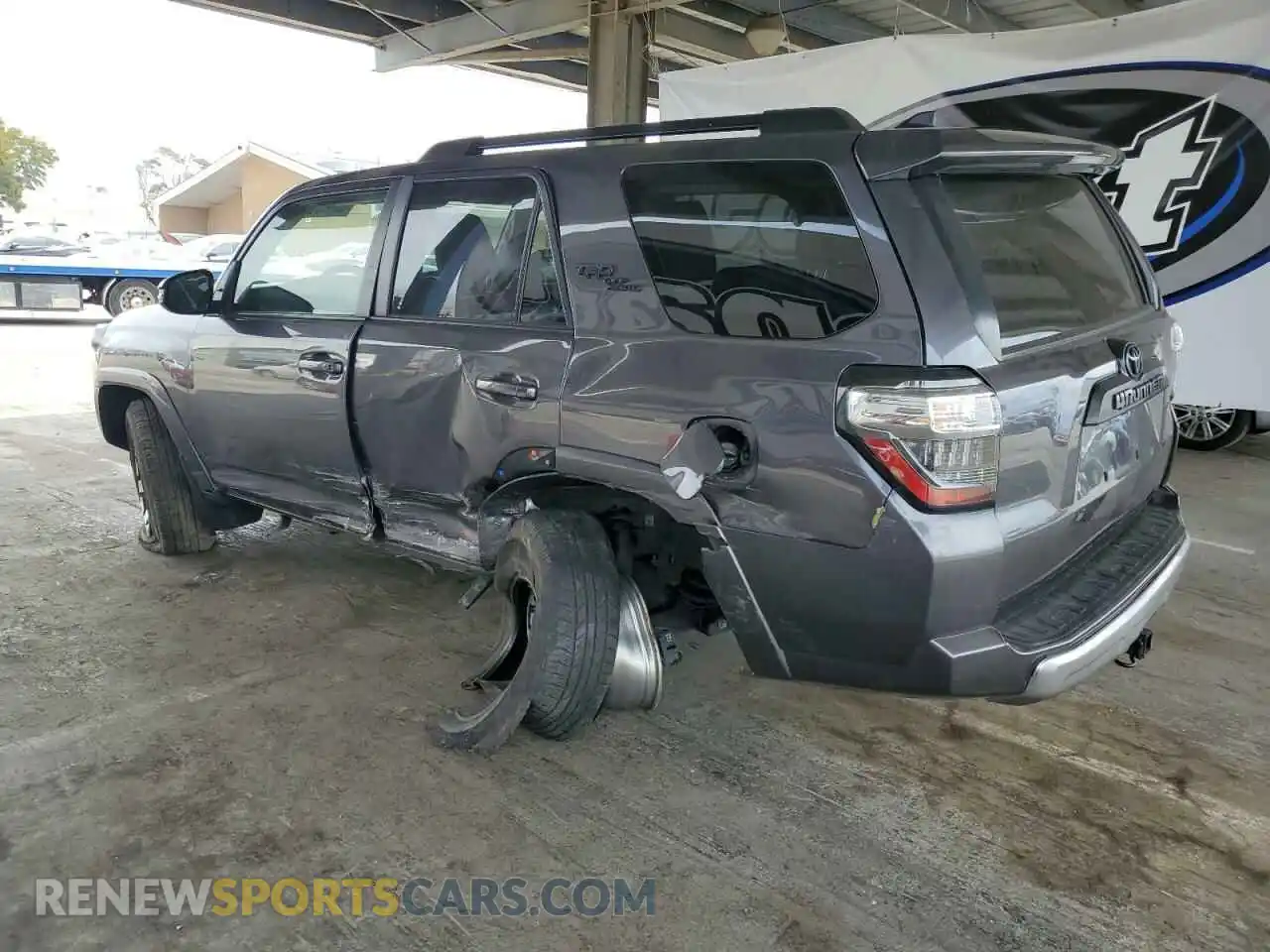 2 fotografías del automóvil dañado JTERU5JR9P6119240 TOYOTA 4RUNNER SE 2023