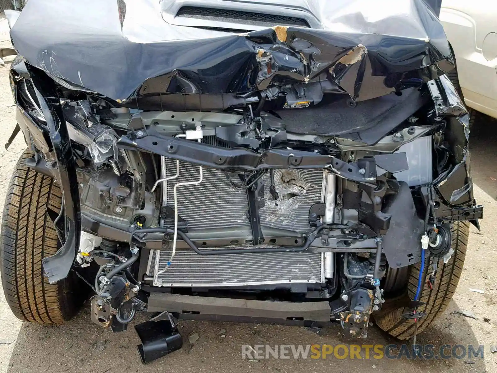 7 Фотография поврежденного автомобиля JTEBU5JR1K5665272 TOYOTA 4RUNNER SR 2019