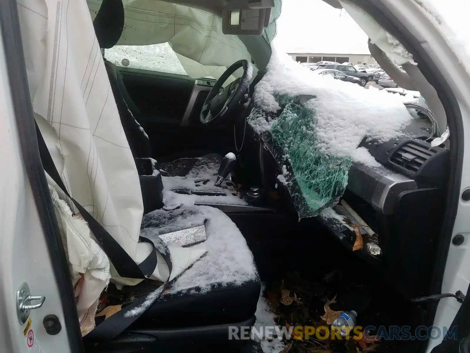 5 Photograph of a damaged car JTEBU5JR1K5669614 TOYOTA 4RUNNER SR 2019