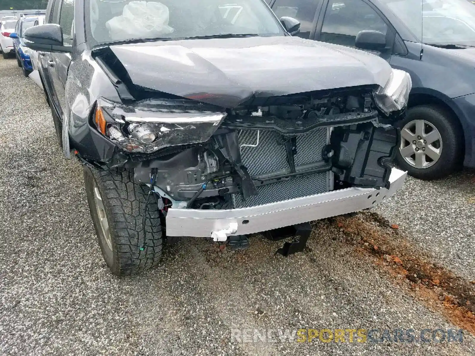 9 Фотография поврежденного автомобиля JTEBU5JR1K5712591 TOYOTA 4RUNNER SR 2019