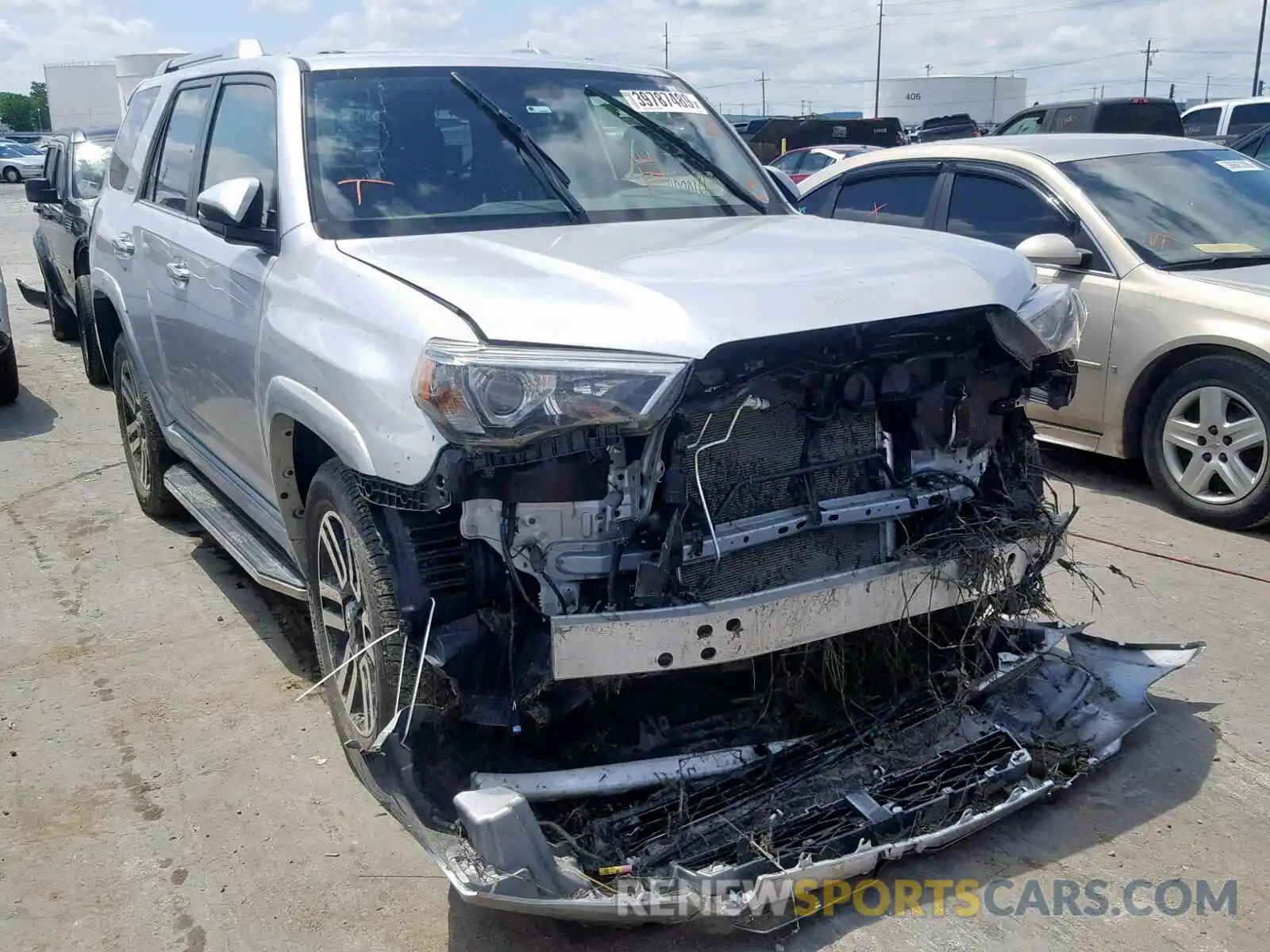 1 Photograph of a damaged car JTEBU5JR7K5643809 TOYOTA 4RUNNER SR 2019