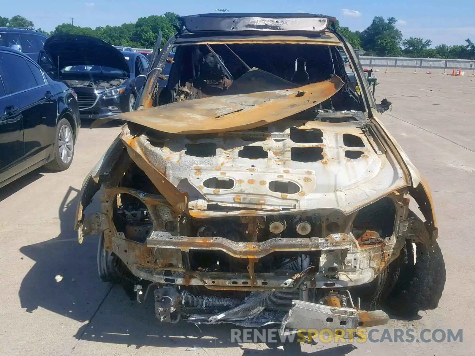 9 Photograph of a damaged car JTEBU5JRXK5636370 TOYOTA 4RUNNER SR 2019