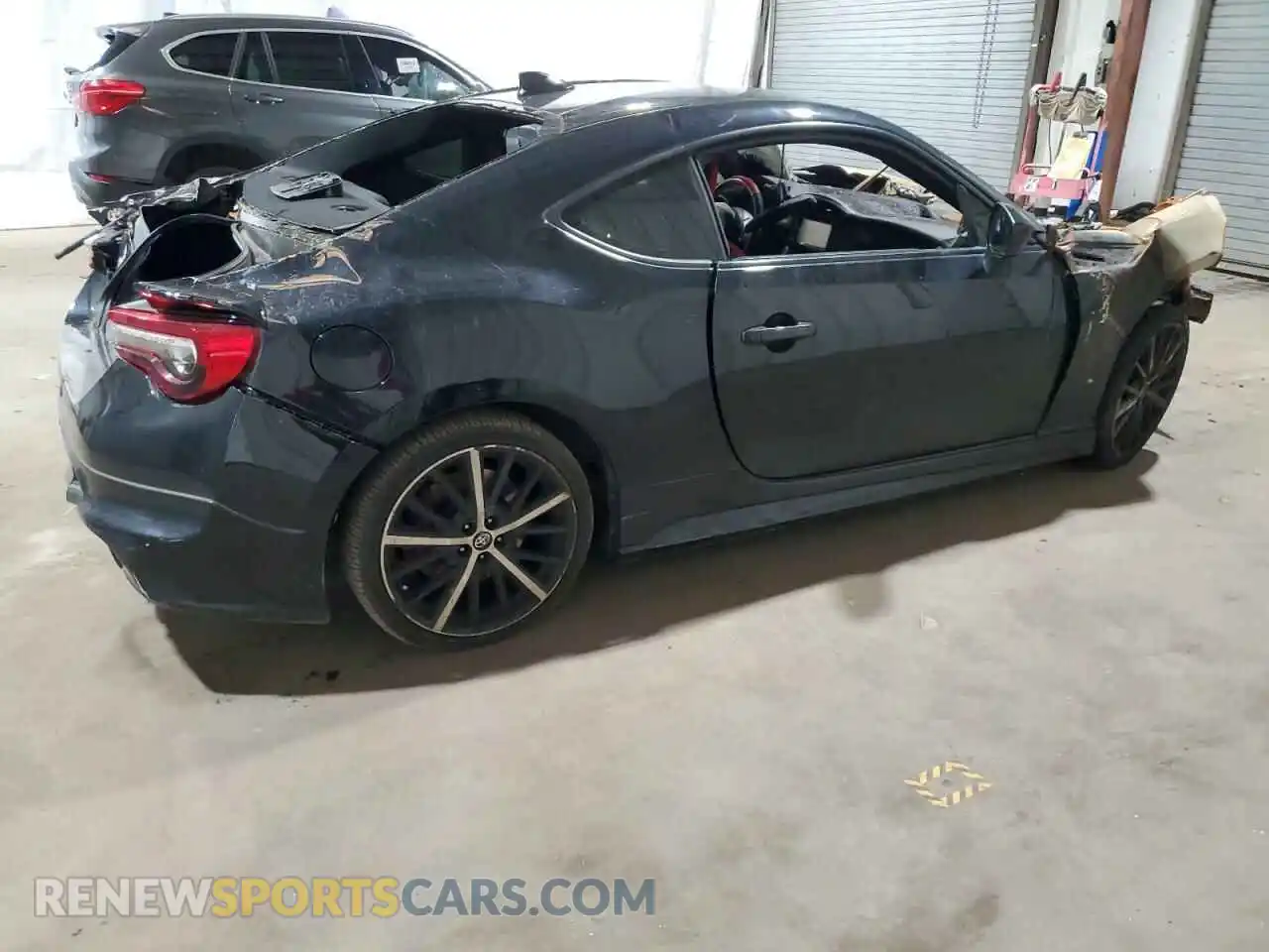 3 Photograph of a damaged car JF1ZNAE11K9701375 TOYOTA 86 2019