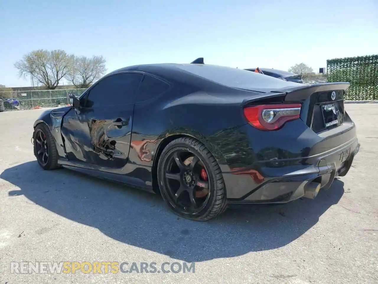 2 Photograph of a damaged car JF1ZNAE14K9701340 TOYOTA 86 2019