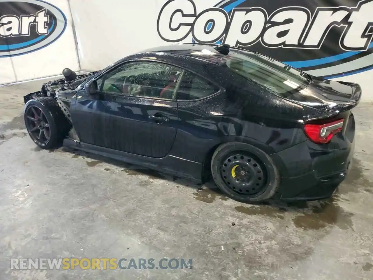 2 Фотография поврежденного автомобиля JF1ZNAE17K9702661 TOYOTA 86 2019