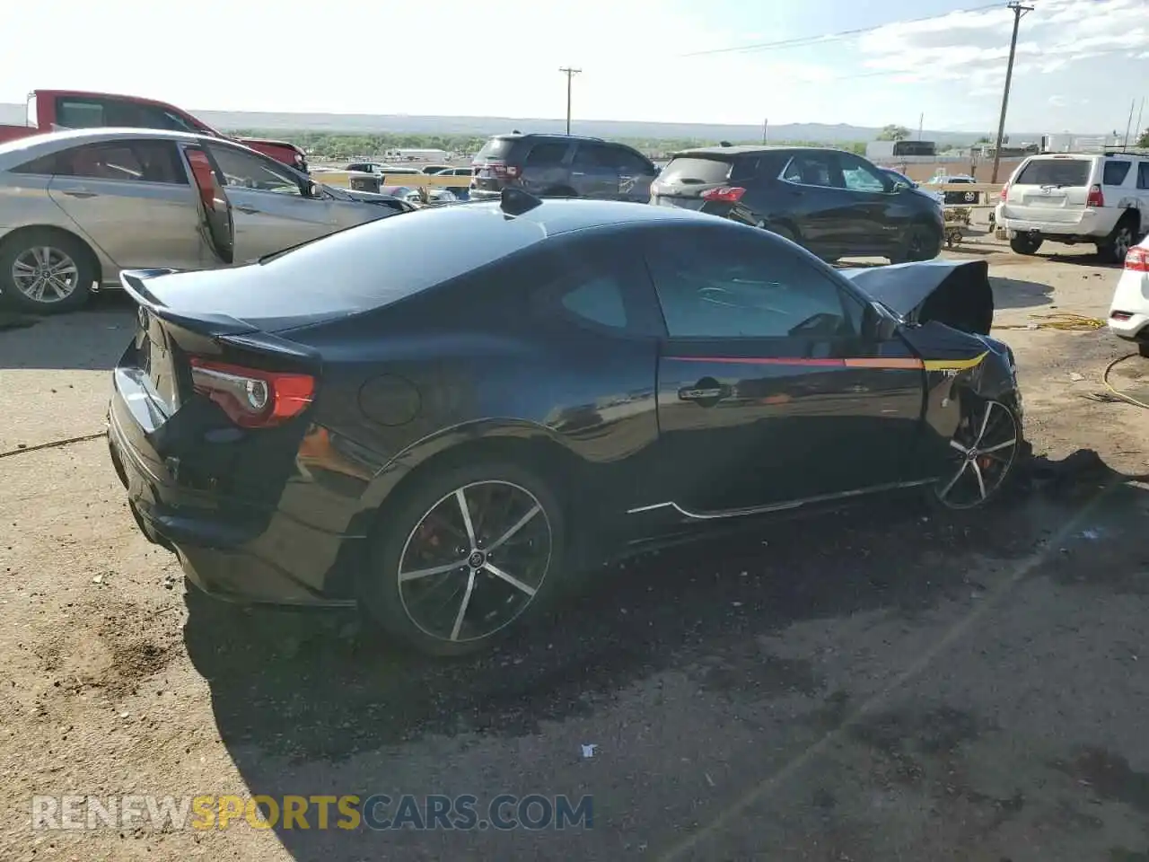 3 Фотография поврежденного автомобиля JF1ZNAE1XK9702640 TOYOTA 86 2019