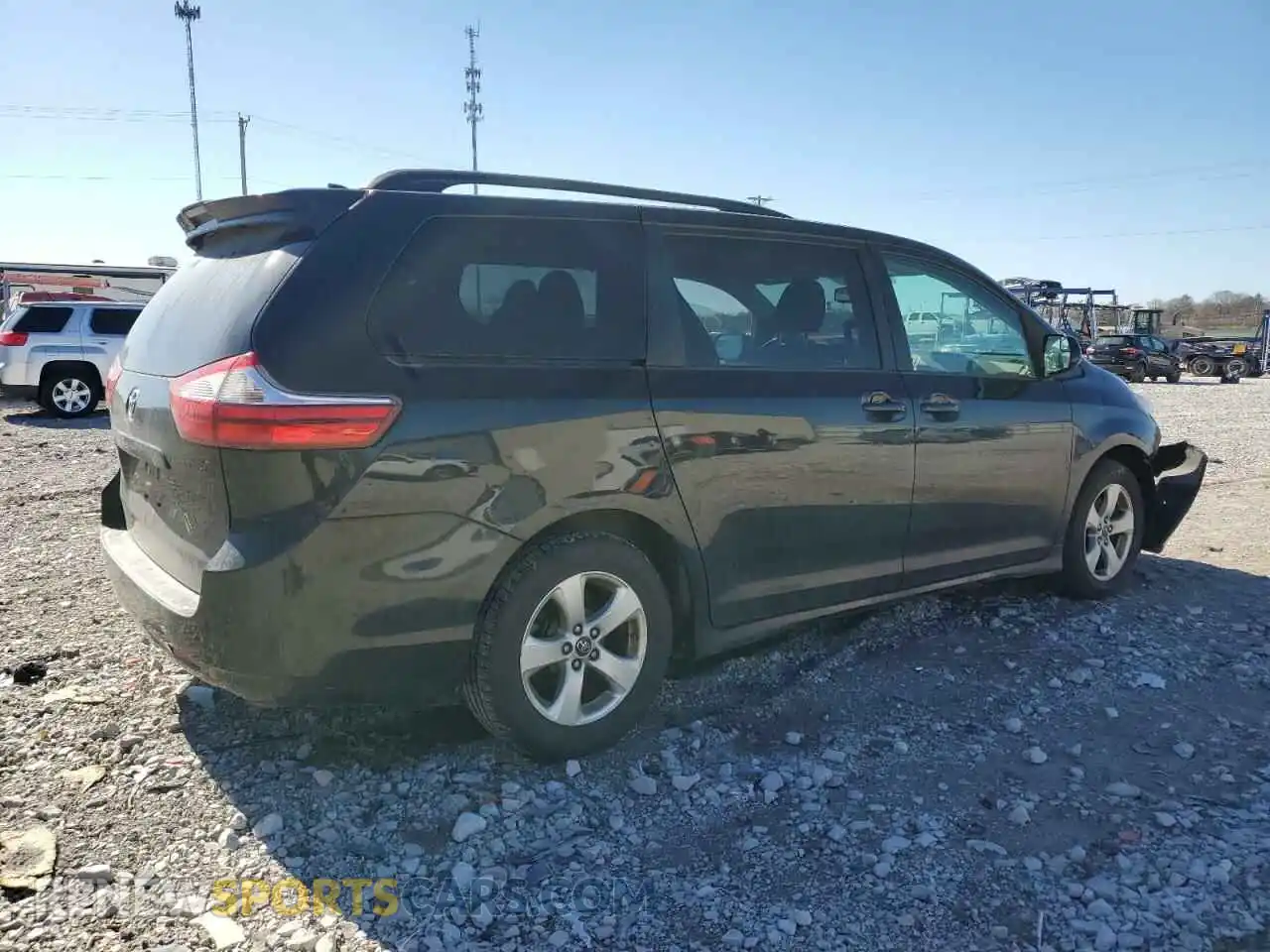 3 Photograph of a damaged car 5TDKZ3DC7KS996997 TOYOTA All Models 2019