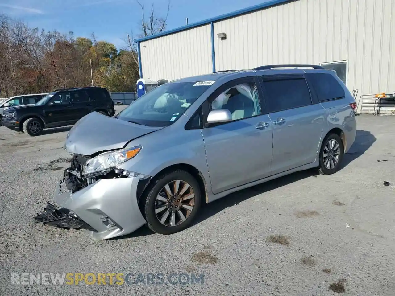 1 Photograph of a damaged car 5TDDZ3DC1LS246411 TOYOTA All Models 2020