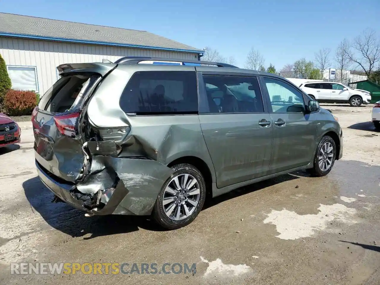 3 Photograph of a damaged car 5TDJZ3DC3LS240743 TOYOTA All Models 2020