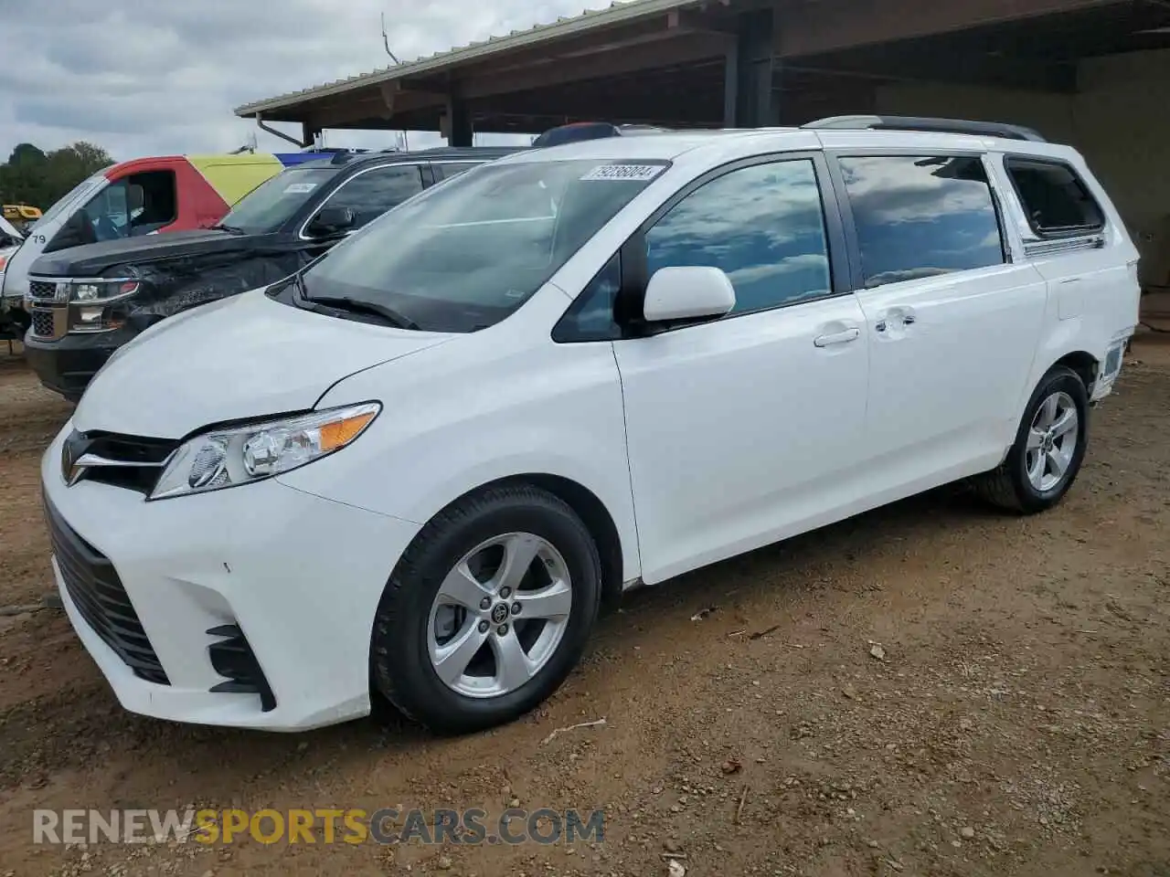 1 Photograph of a damaged car 5TDKZ3DC5LS060362 TOYOTA All Models 2020