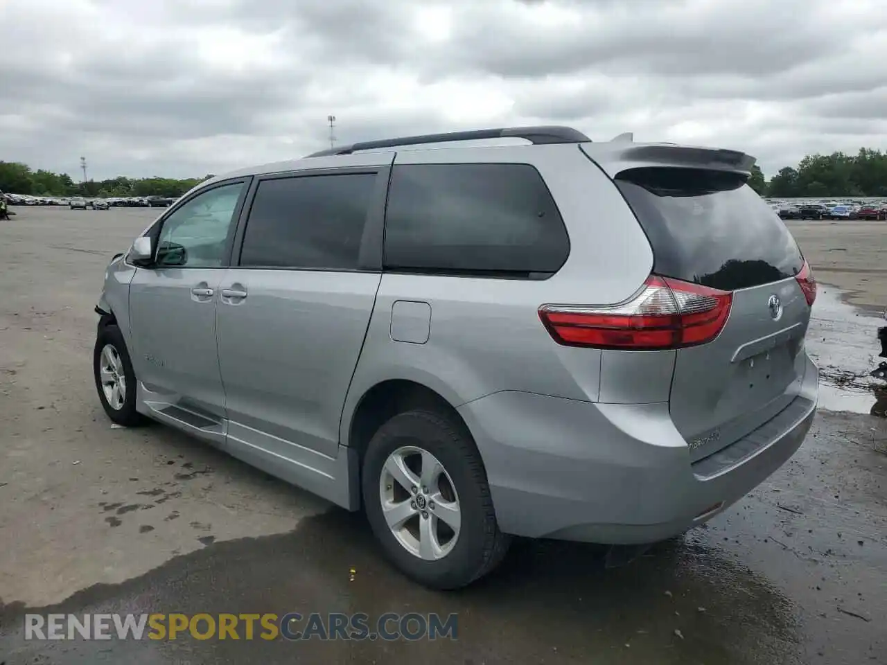 2 Photograph of a damaged car 5TDKZ3DC8LS068472 TOYOTA All Models 2020