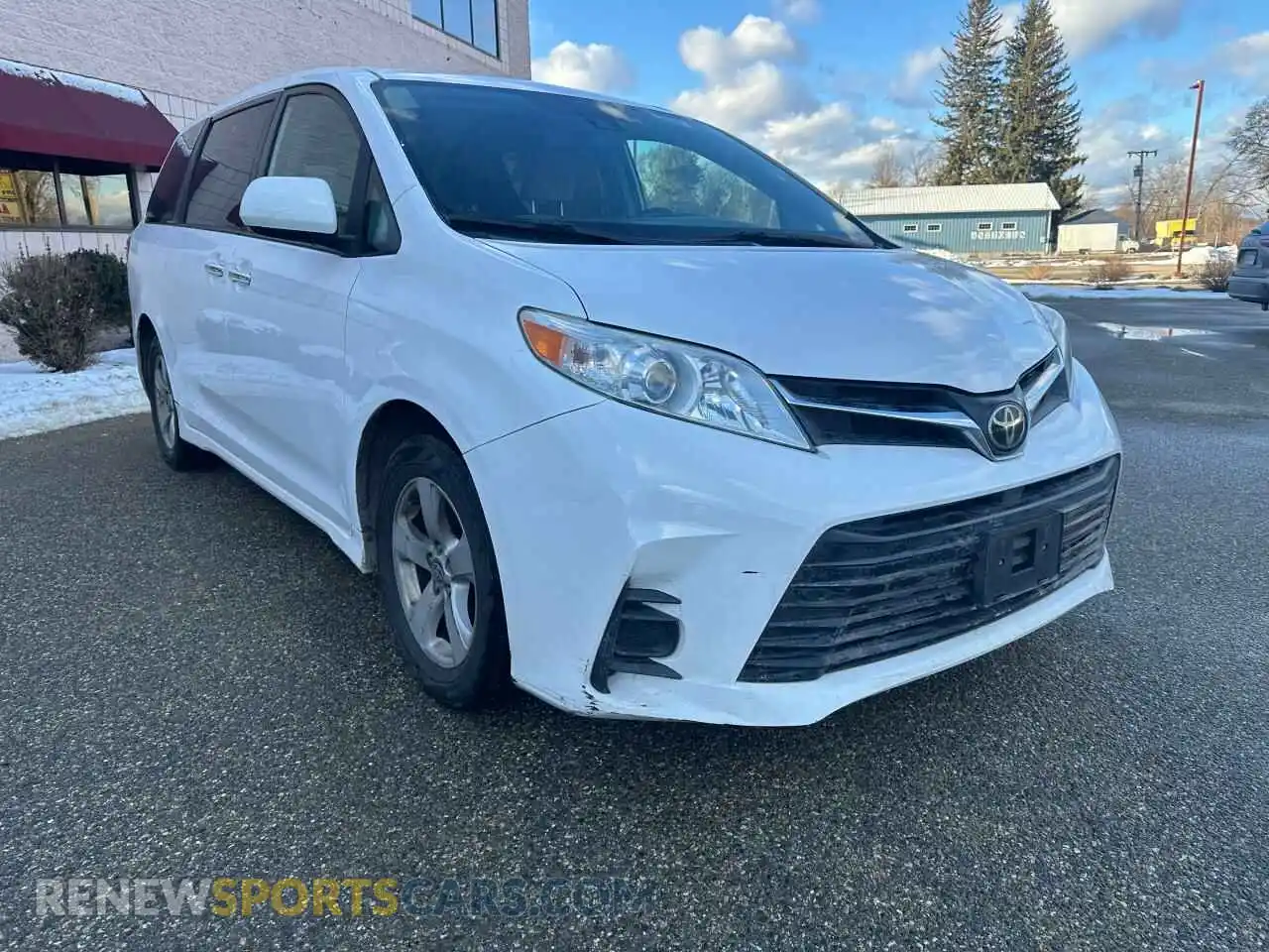 1 Photograph of a damaged car 5TDKZ3DCXLS072703 TOYOTA All Models 2020