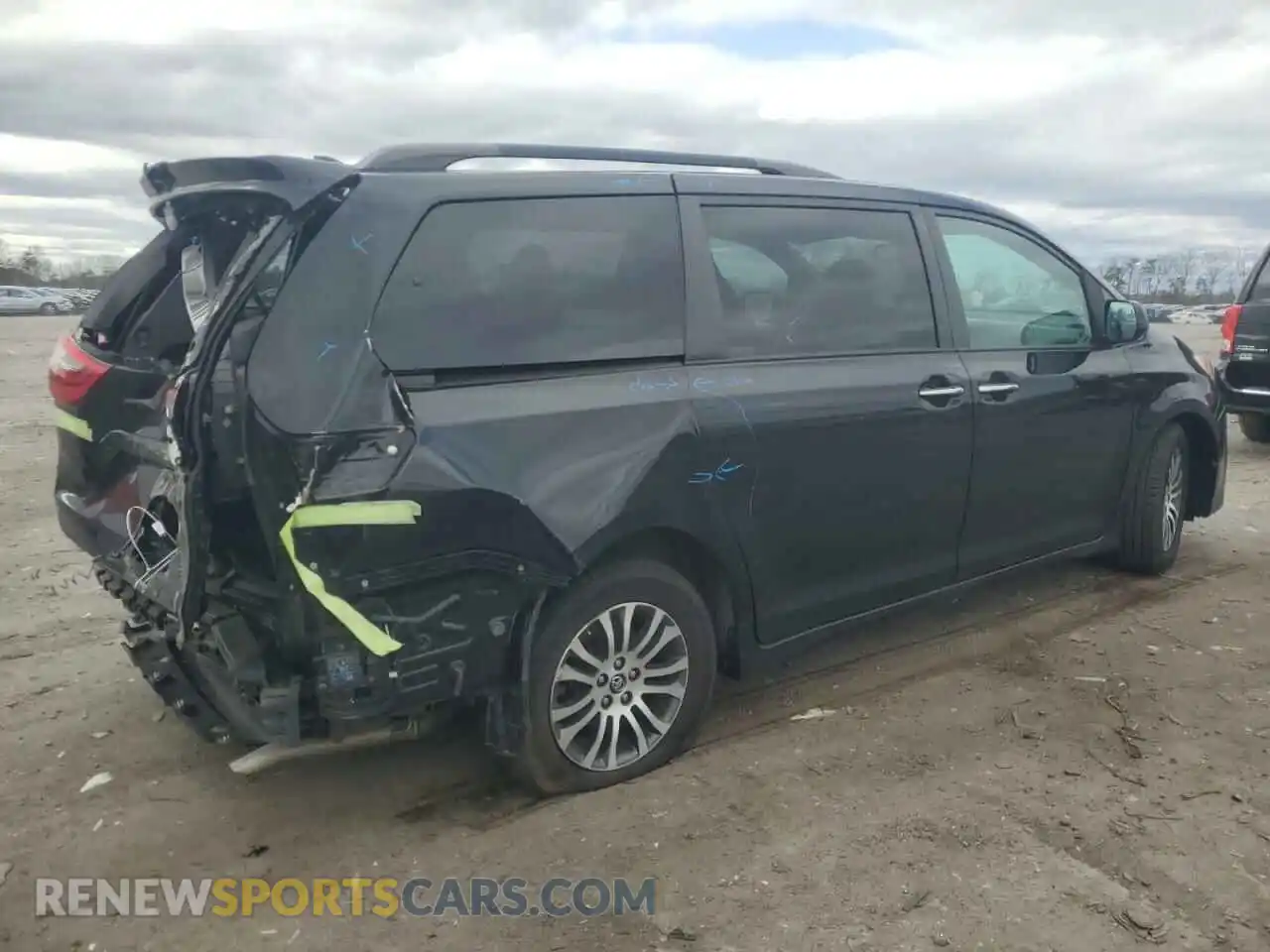 3 Photograph of a damaged car 5TDYZ3DC7LS033996 TOYOTA All Models 2020