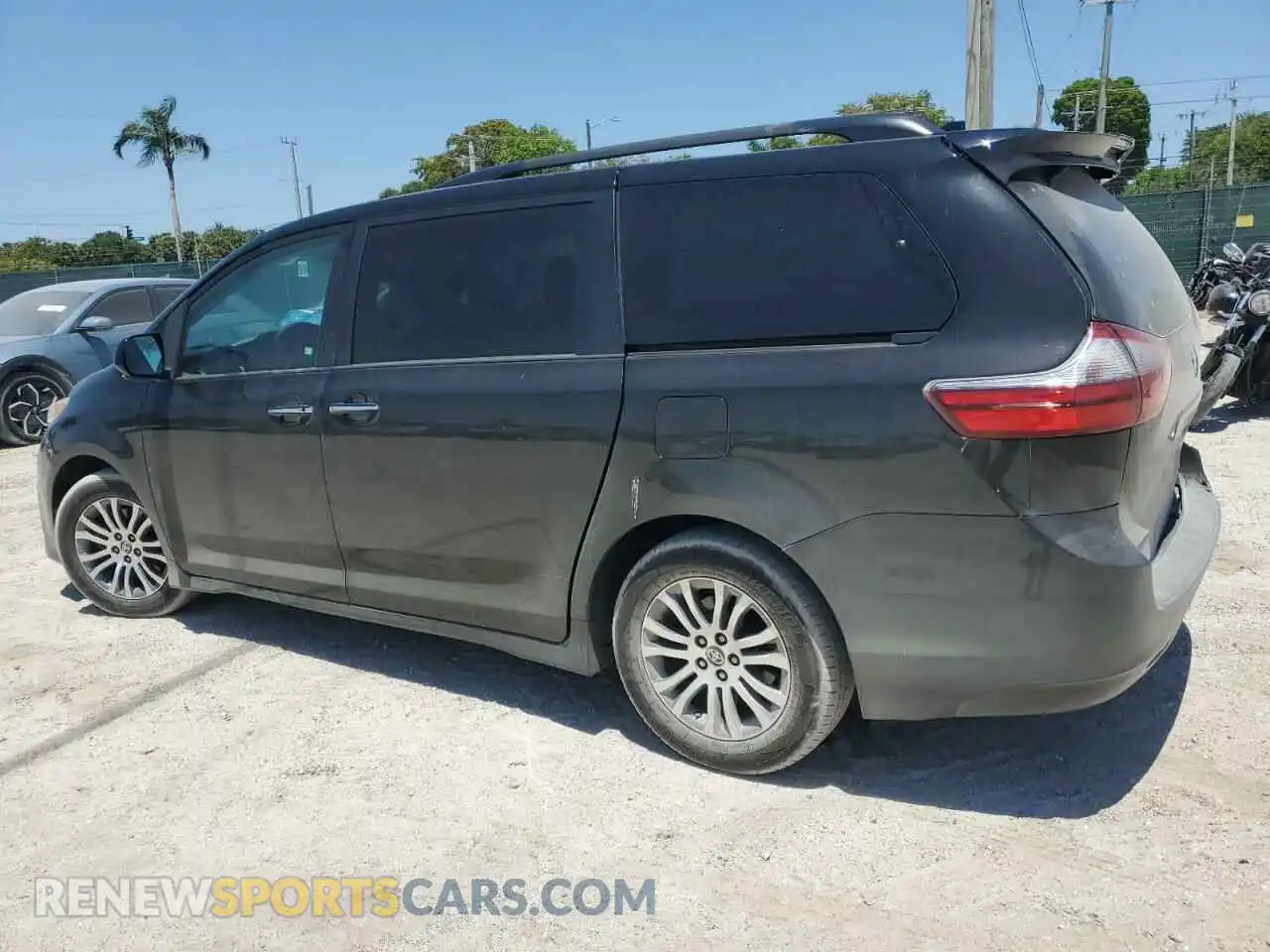 2 Фотография поврежденного автомобиля 5TDYZ3DCXLS064983 TOYOTA All Models 2020