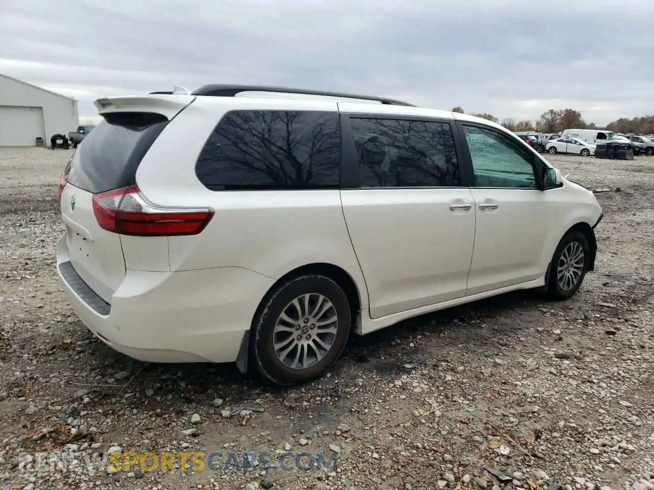 3 Photograph of a damaged car 5TDYZ3DCXLS084098 TOYOTA All Models 2020