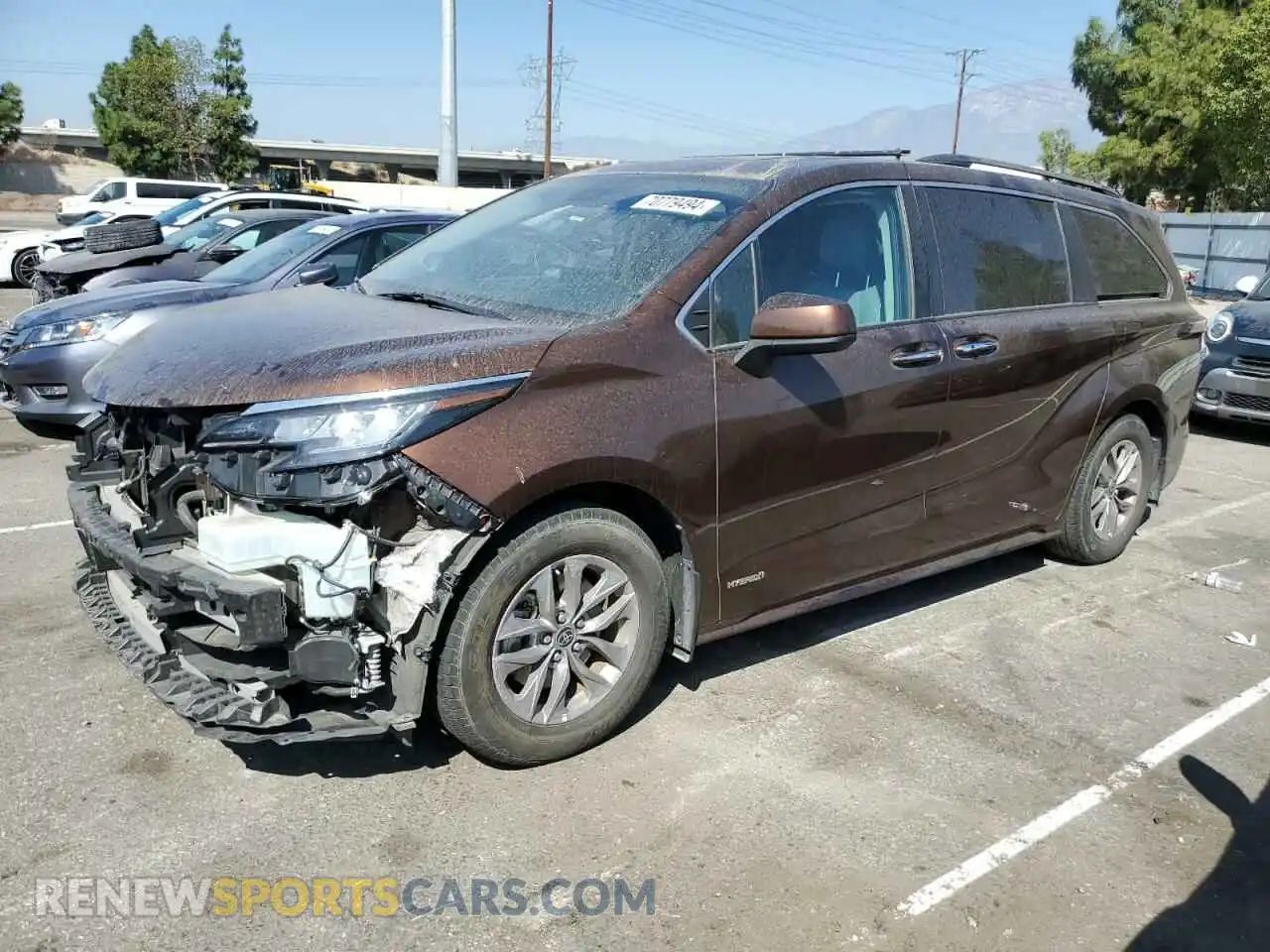 1 Photograph of a damaged car 5TDJRKEC5MS011443 TOYOTA All Models 2021