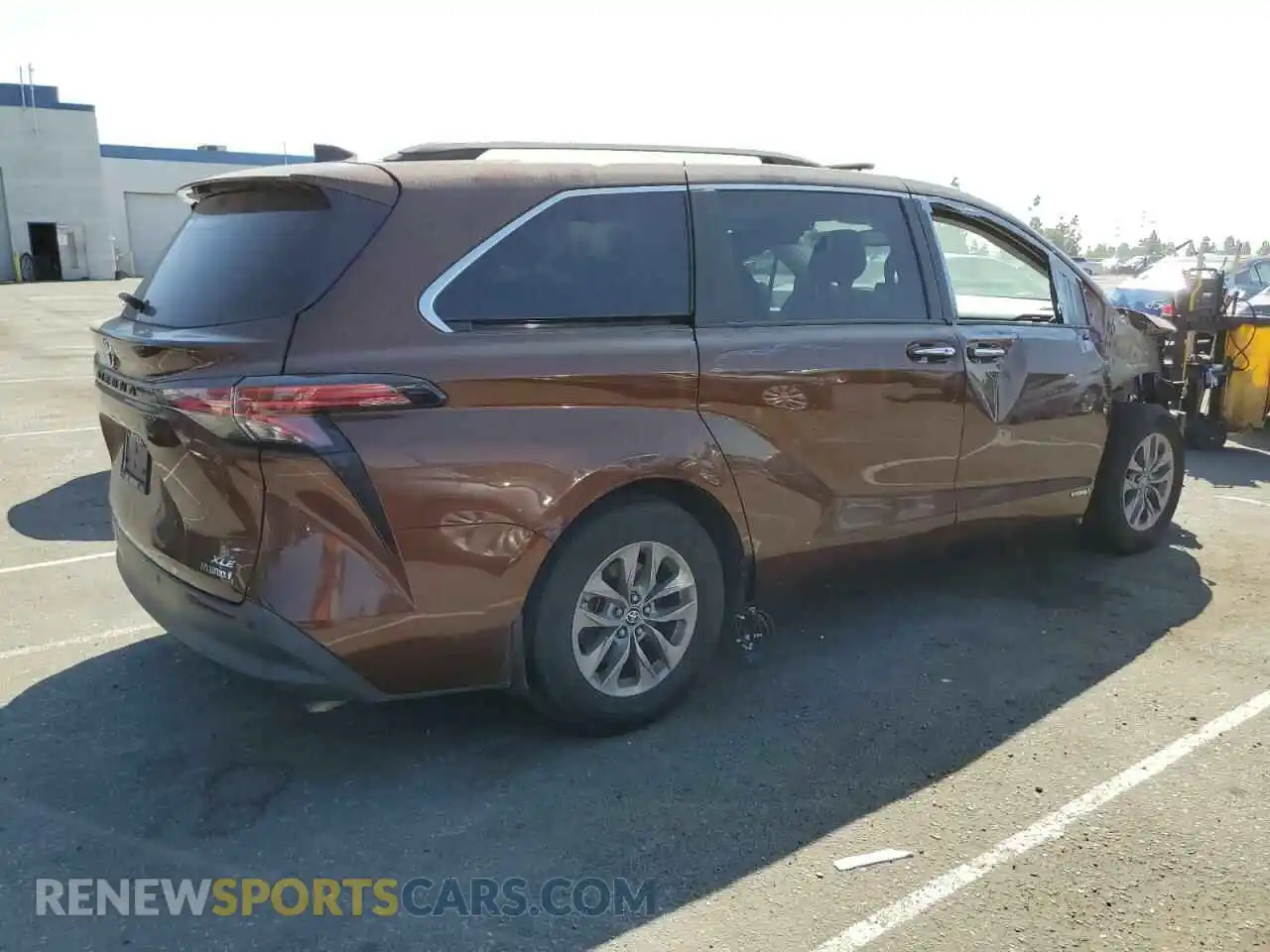 3 Photograph of a damaged car 5TDJRKEC5MS011443 TOYOTA All Models 2021