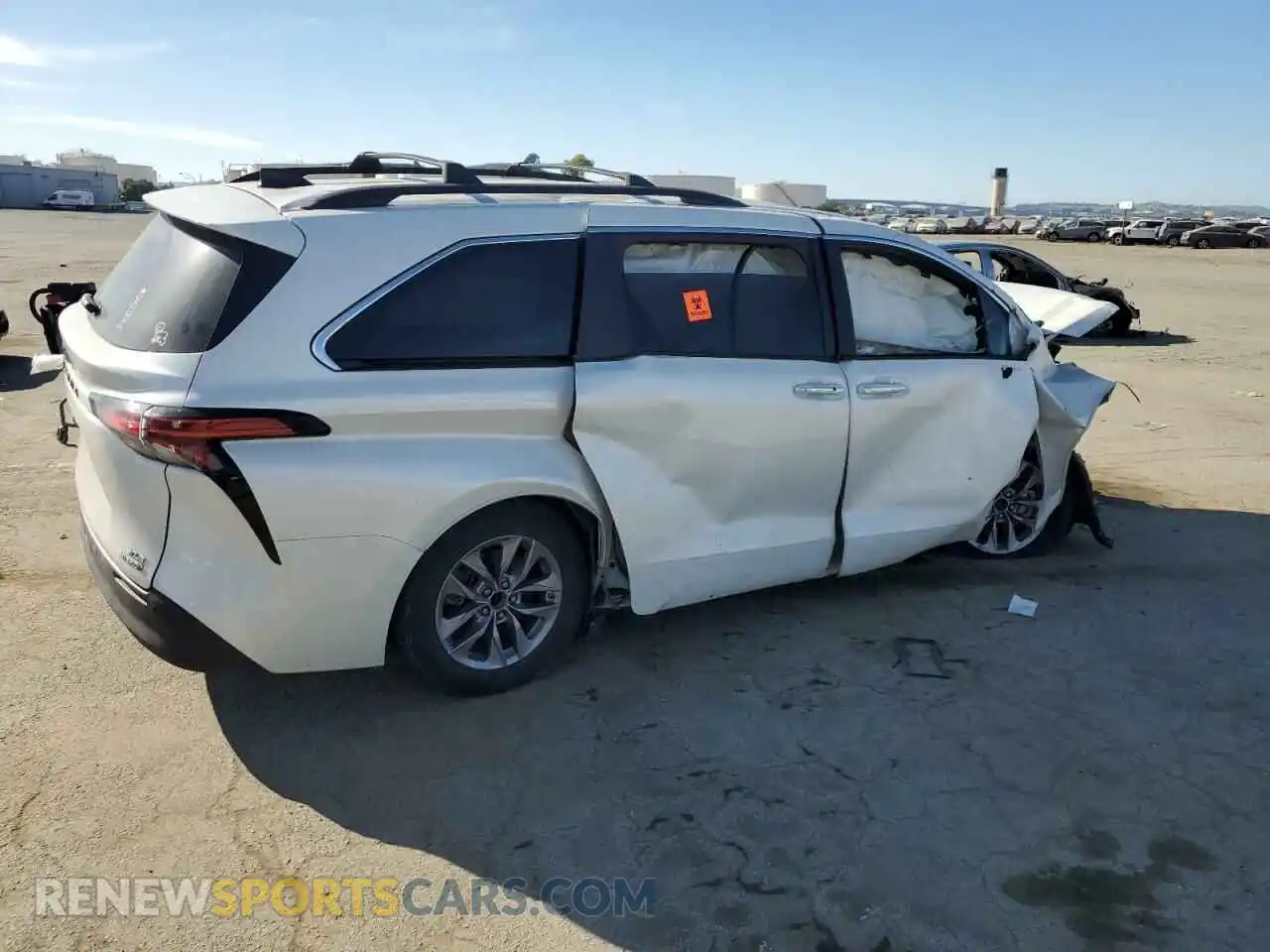 3 Photograph of a damaged car 5TDJRKECXMS001992 TOYOTA All Models 2021