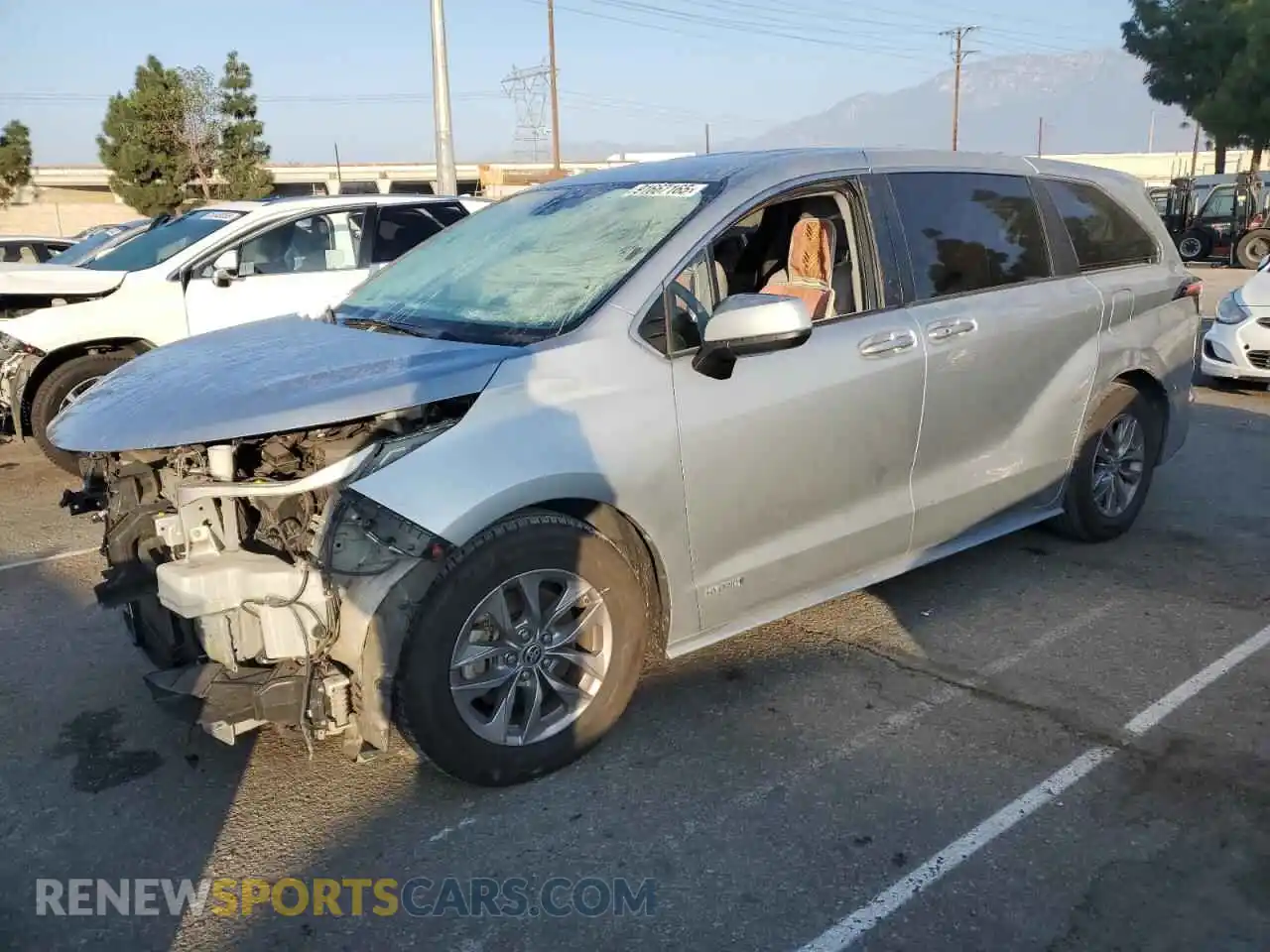 1 Photograph of a damaged car 5TDKRKEC0MS018224 TOYOTA All Models 2021