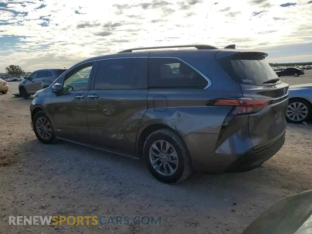 2 Photograph of a damaged car 5TDYRKEC0MS072844 TOYOTA All Models 2021