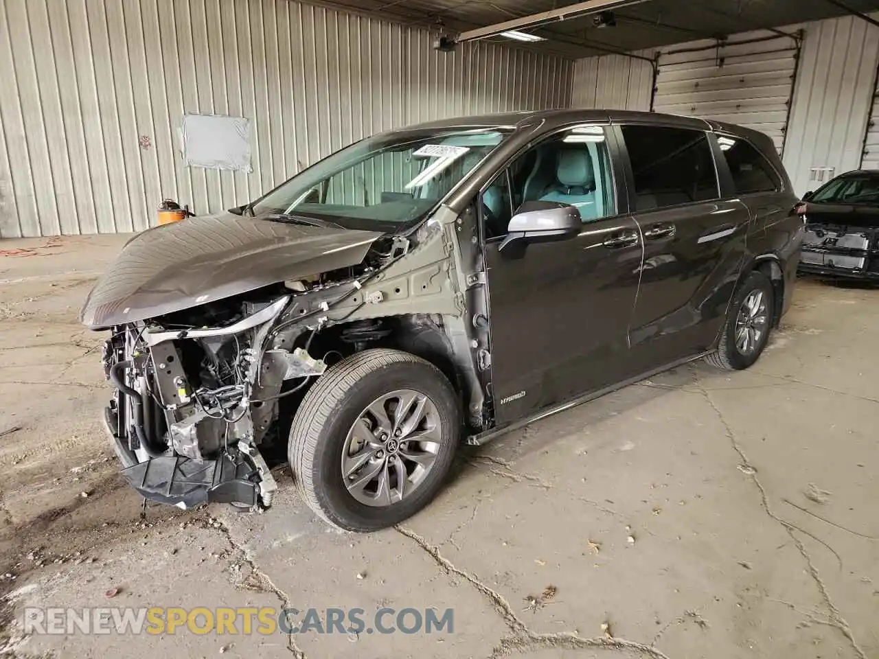 1 Photograph of a damaged car 5TDYRKECXMS016460 TOYOTA All Models 2021