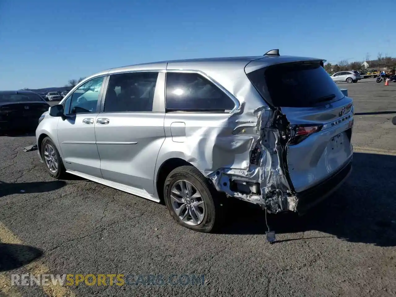2 Photograph of a damaged car 5TDYRKECXMS022873 TOYOTA All Models 2021