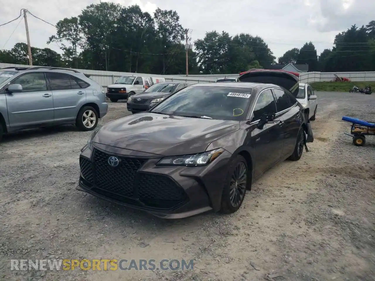2 Photograph of a damaged car 4T1B21FB3KU002995 TOYOTA AVALON 2019
