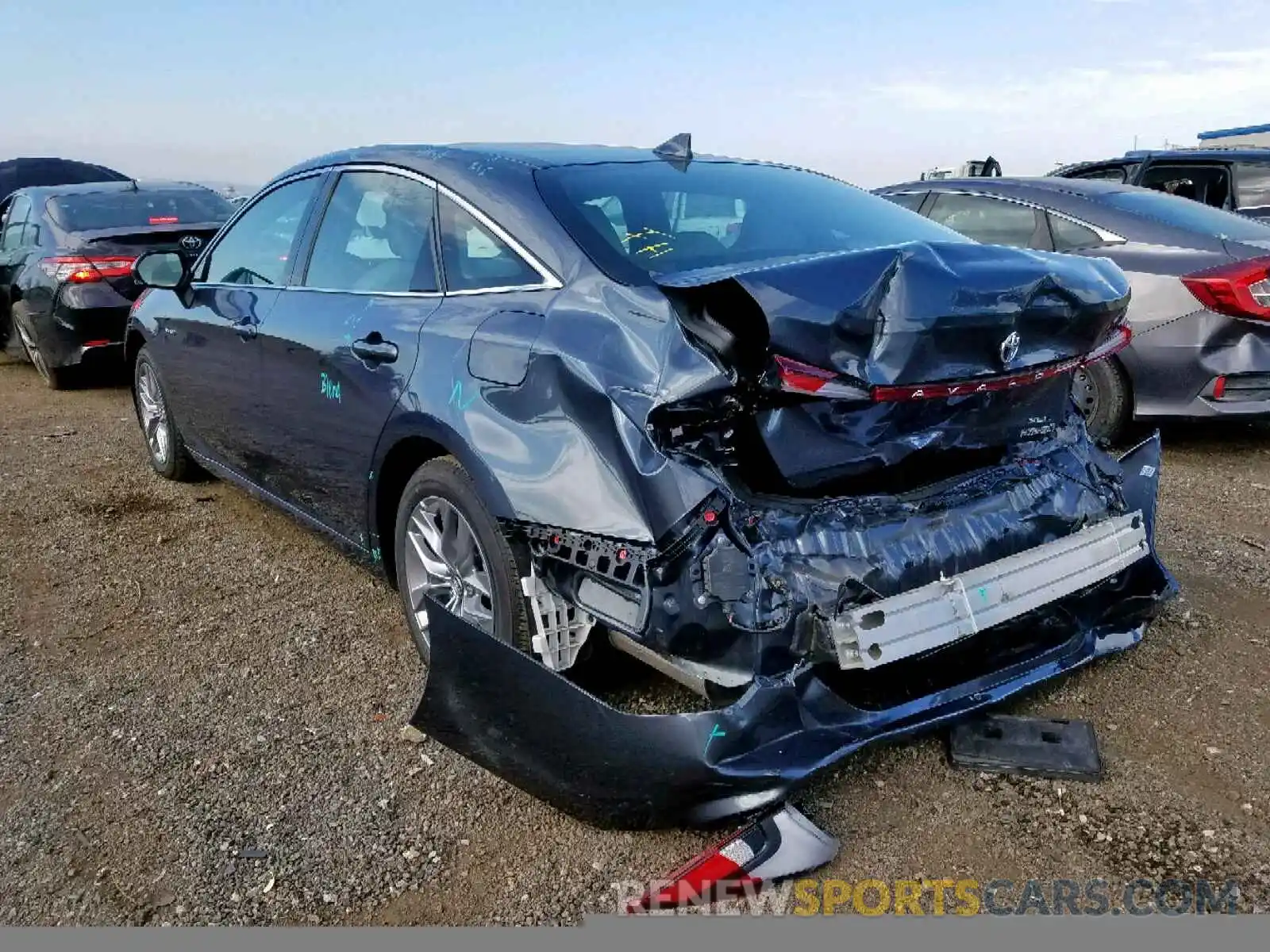 3 Photograph of a damaged car 4T1B21FB8KU007089 TOYOTA AVALON 2019