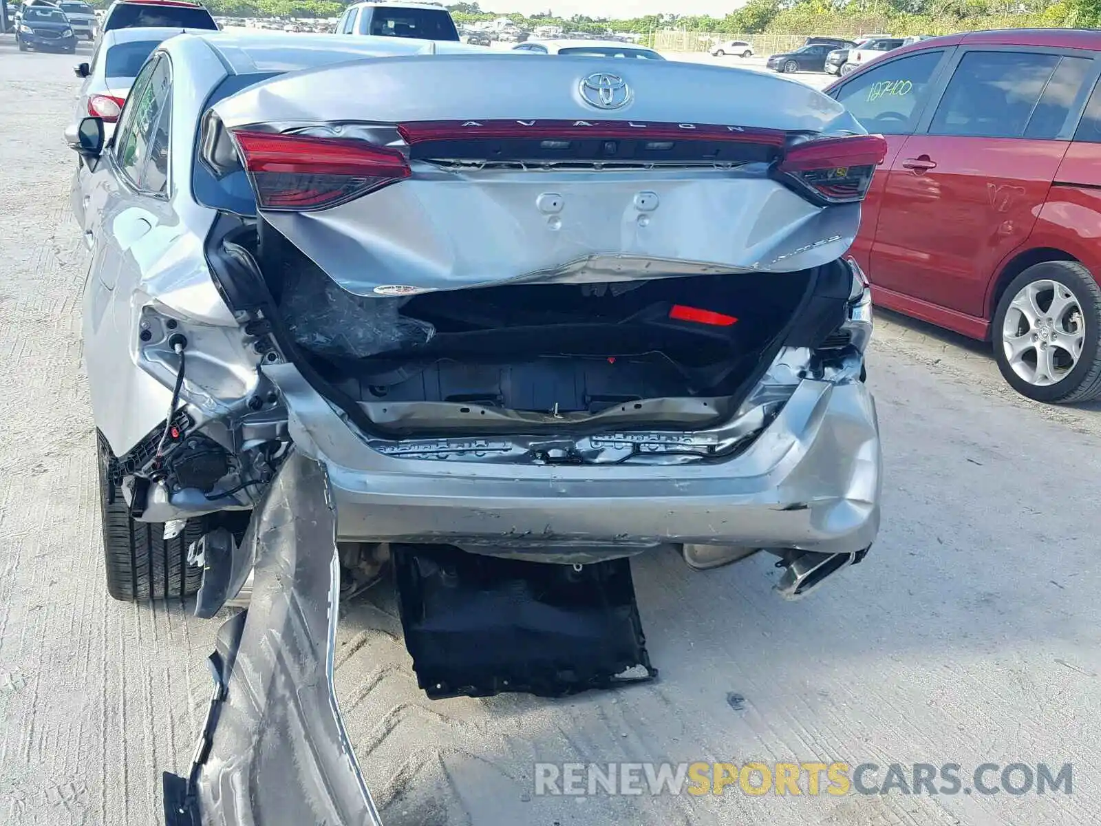 9 Фотография поврежденного автомобиля 4T1BZ1FB2KU004457 TOYOTA AVALON 2019