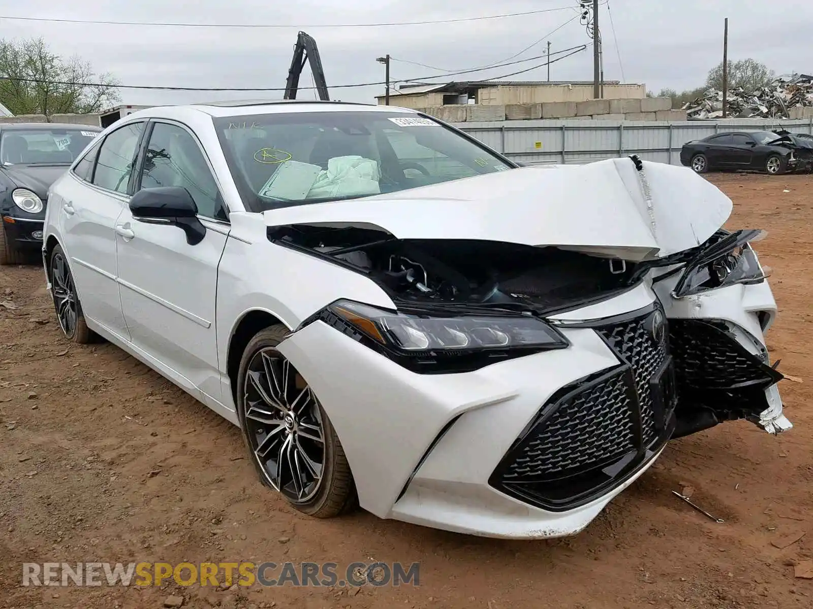 1 Фотография поврежденного автомобиля 4T1BZ1FB9KU003466 TOYOTA AVALON 2019