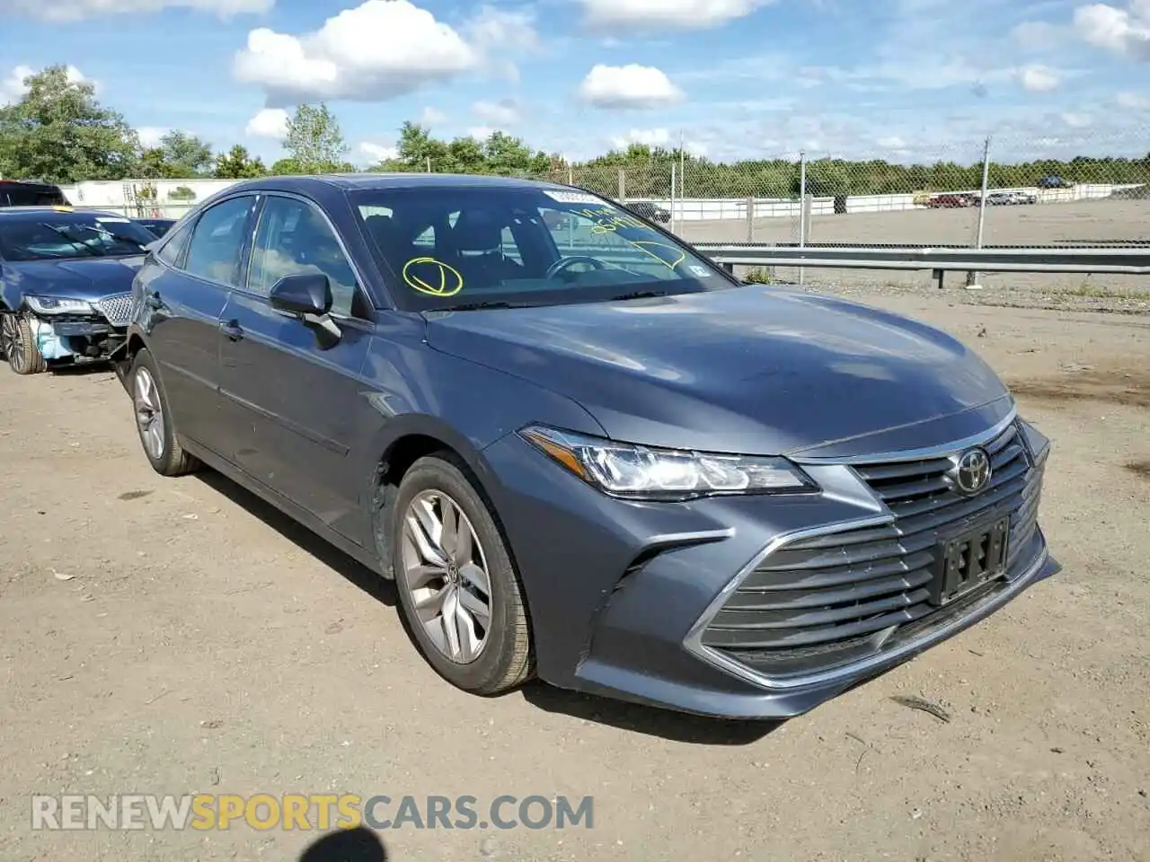 1 Photograph of a damaged car 4T1AZ1FB2LU054921 TOYOTA AVALON 2020