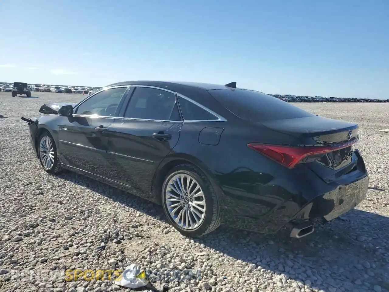 2 Photograph of a damaged car 4T1CZ1FB3LU045153 TOYOTA AVALON 2020