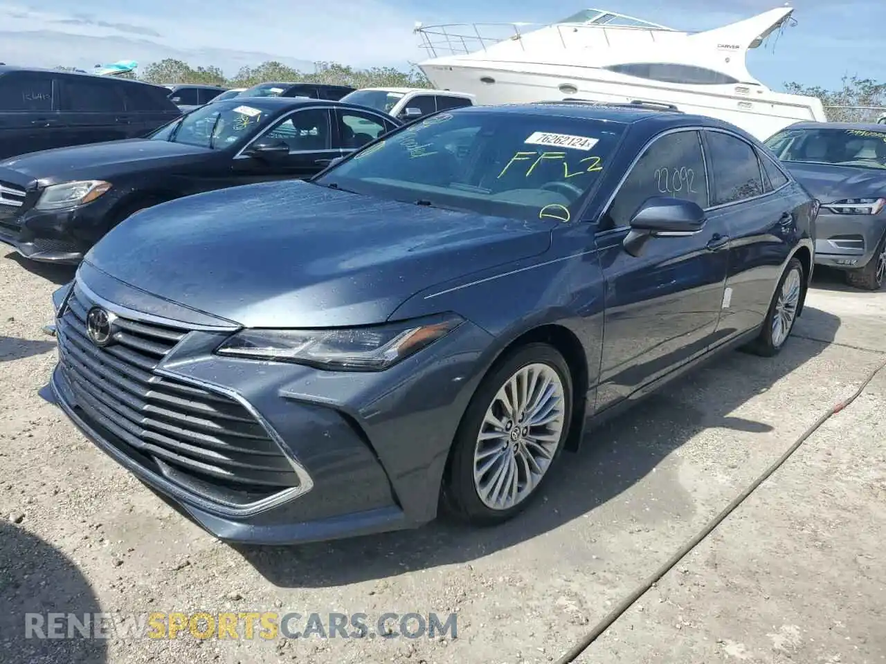 1 Photograph of a damaged car 4T1CZ1FB8LU052437 TOYOTA AVALON 2020