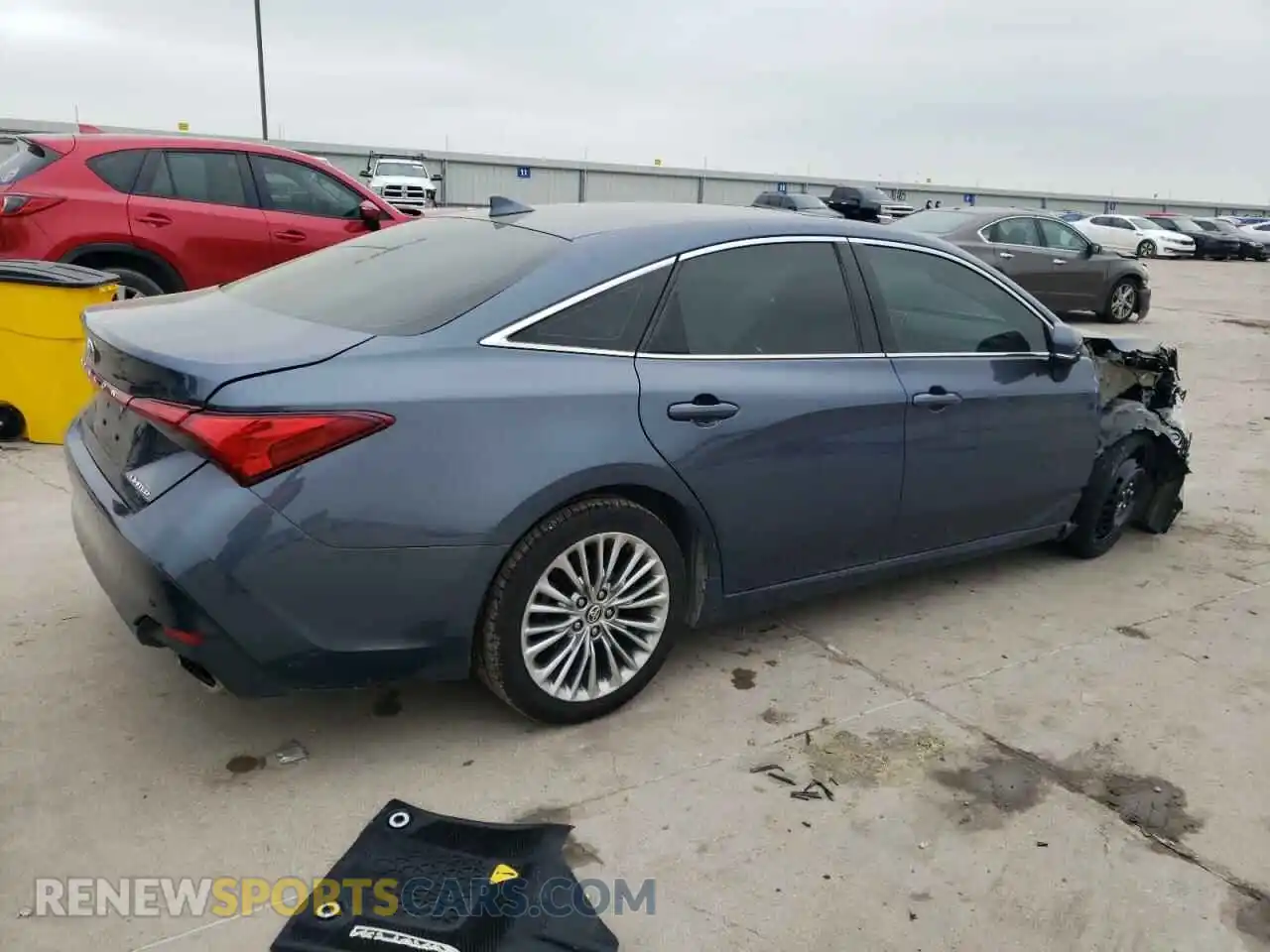 3 Photograph of a damaged car 4T1DZ1FB5LU042145 TOYOTA AVALON 2020