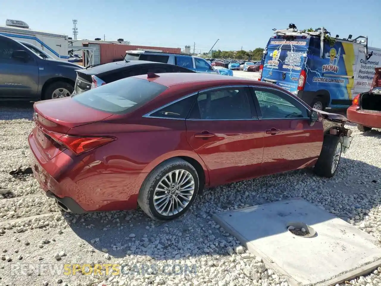 3 Photograph of a damaged car 4T1DZ1FB8LU045685 TOYOTA AVALON 2020