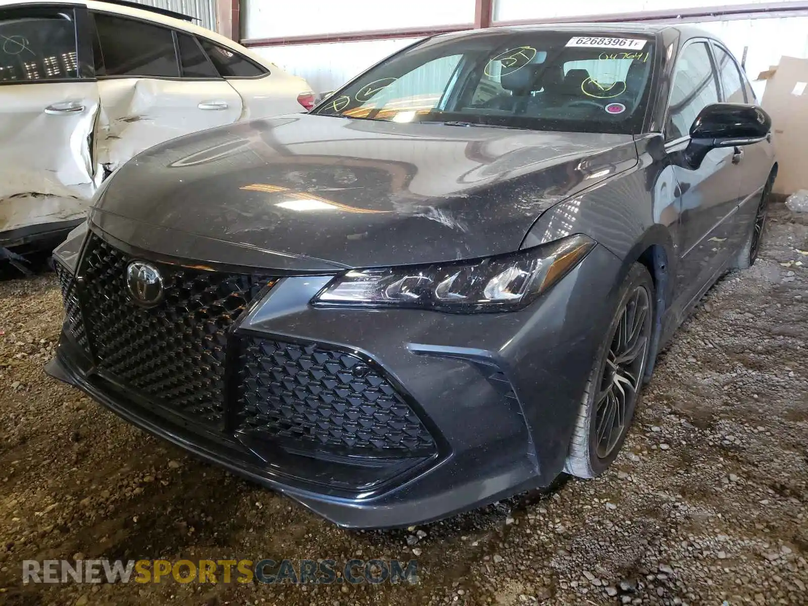 2 Photograph of a damaged car 4T1EZ1FB3LU047641 TOYOTA AVALON 2020