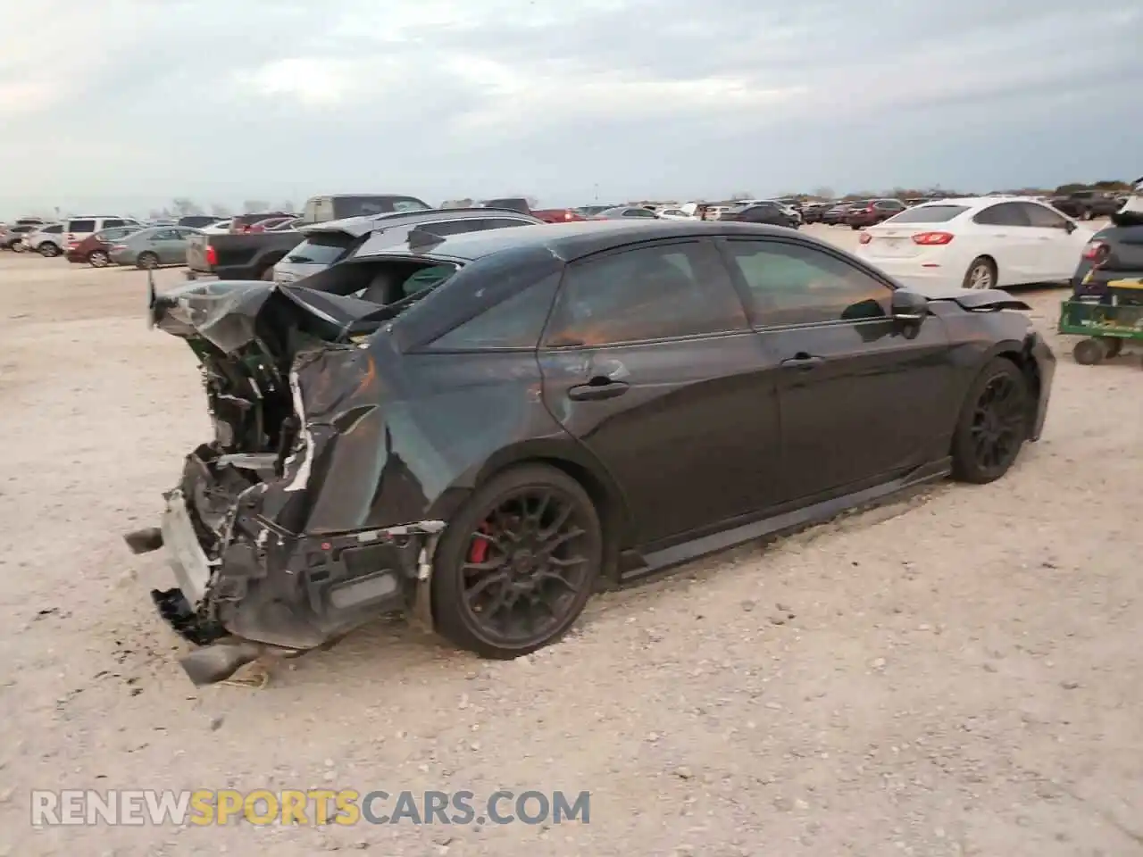 3 Photograph of a damaged car 4T1FZ1FB2LU041947 TOYOTA AVALON 2020