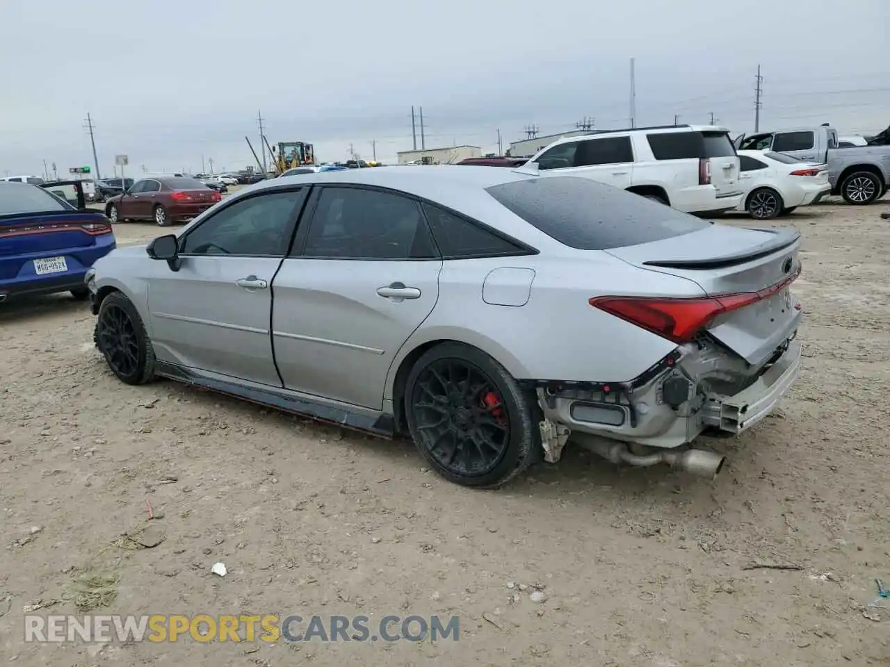 2 Photograph of a damaged car 4T1FZ1FB7LU040275 TOYOTA AVALON 2020
