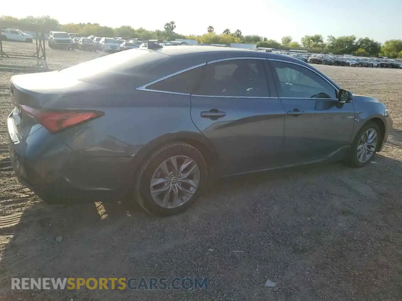 3 Photograph of a damaged car 4T1AA1AB4MU004084 TOYOTA AVALON 2021