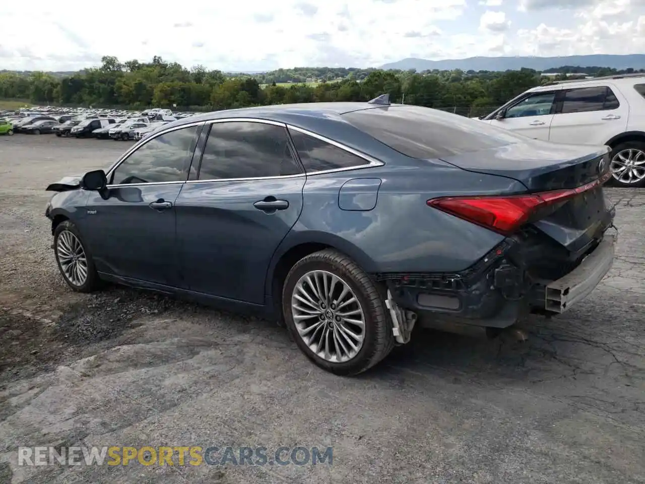 2 Photograph of a damaged car 4T1DA1AB0MU009330 TOYOTA AVALON 2021