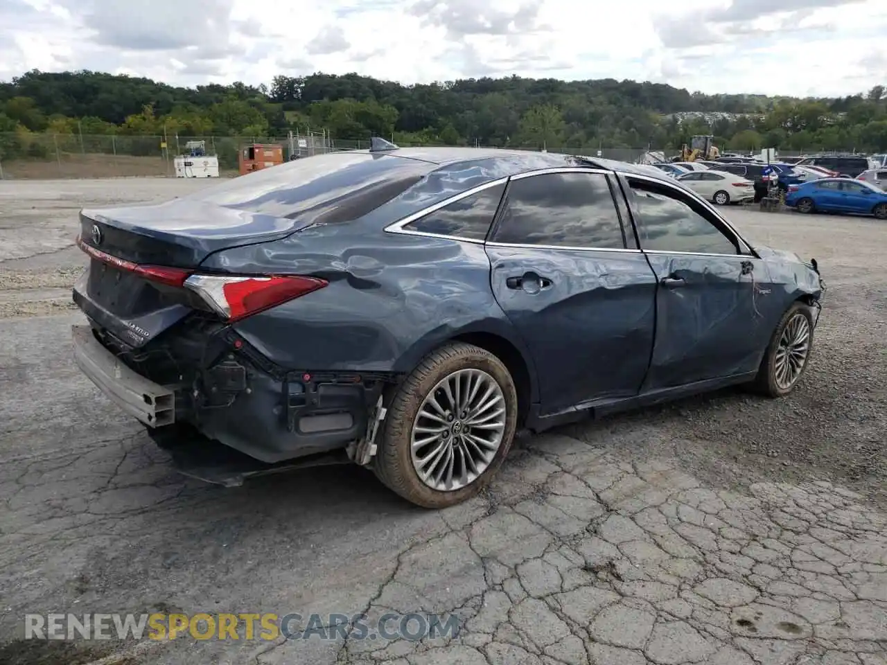 3 Photograph of a damaged car 4T1DA1AB0MU009330 TOYOTA AVALON 2021